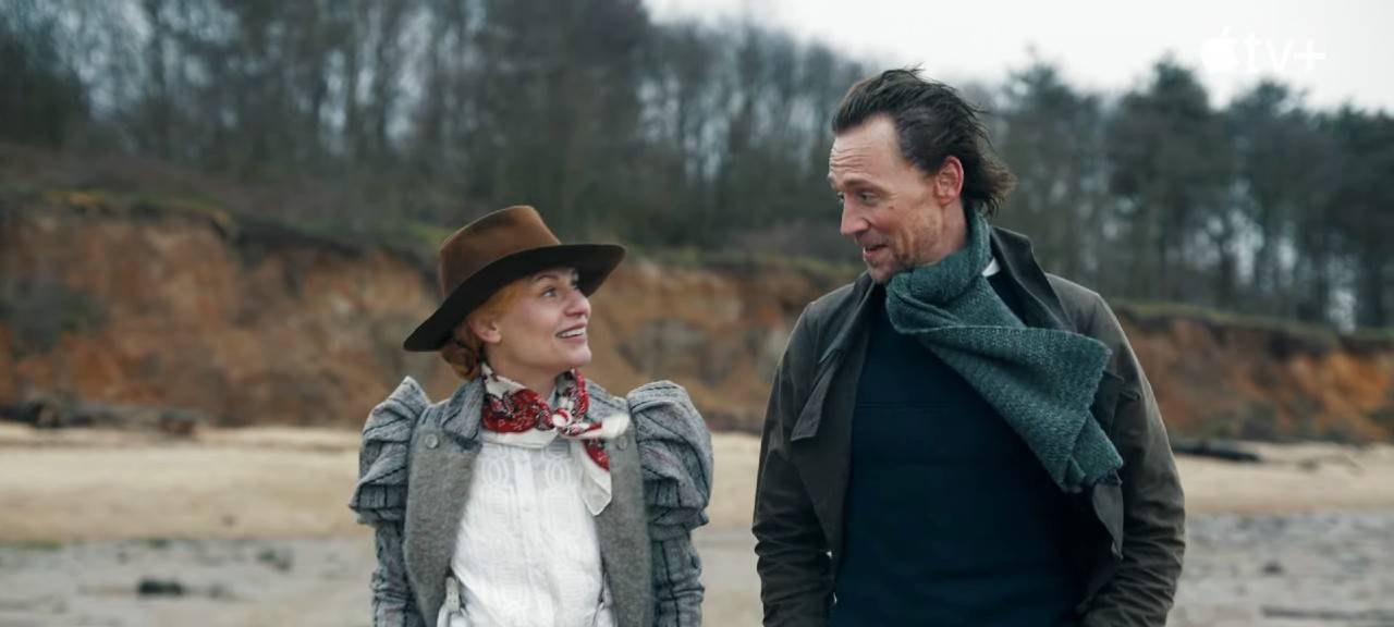 Seaborne und Ransome am Strand.