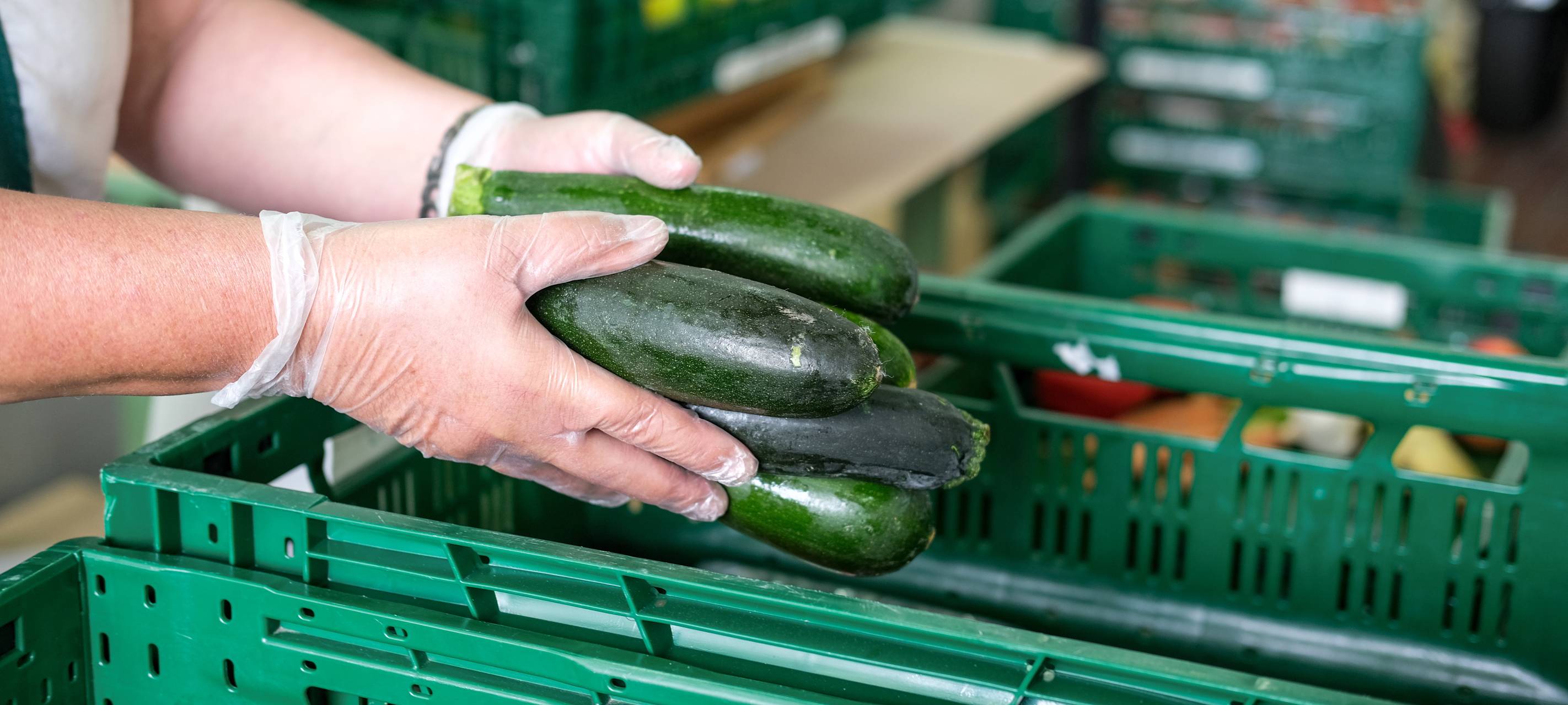 Weihnachts-Aktionen bei den Tafeln im Rhein-Kreis Neuss