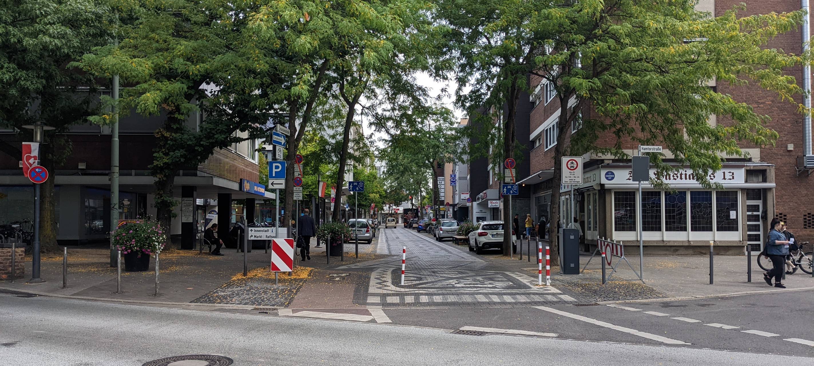 Aktuelle Situation auf der Sebastianusstraße in Neuss