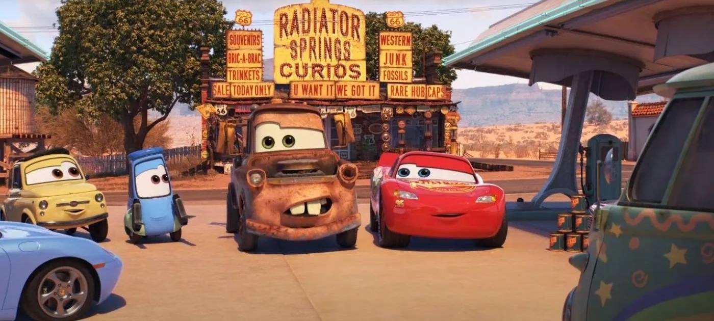 Hook, Lightning McQueen und ihre Freunde.