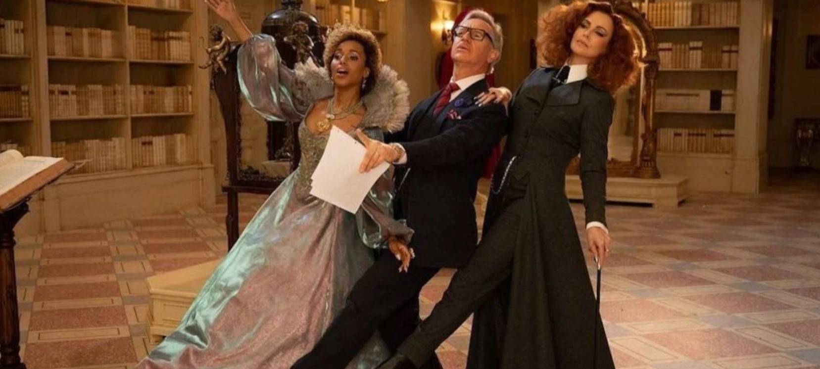 Die Lehrer des Schule des Guten und des Bösen.