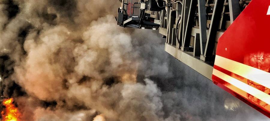 Schrottplatz-Räumung zwischen Neuss und Kaarst