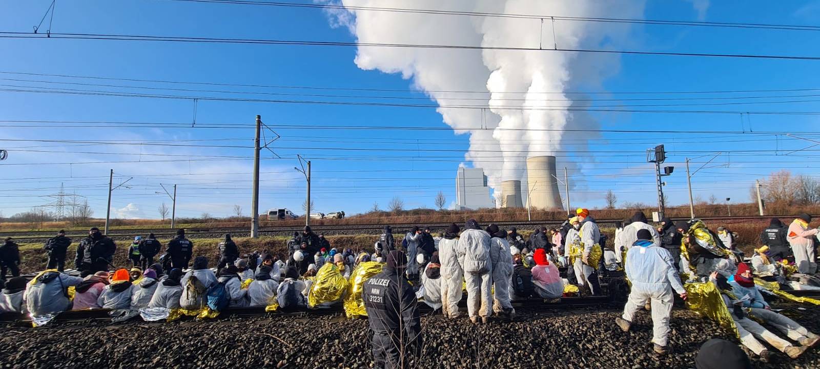 Prozess am Gericht Grevenbroich: Knast für Klimaaktivistin