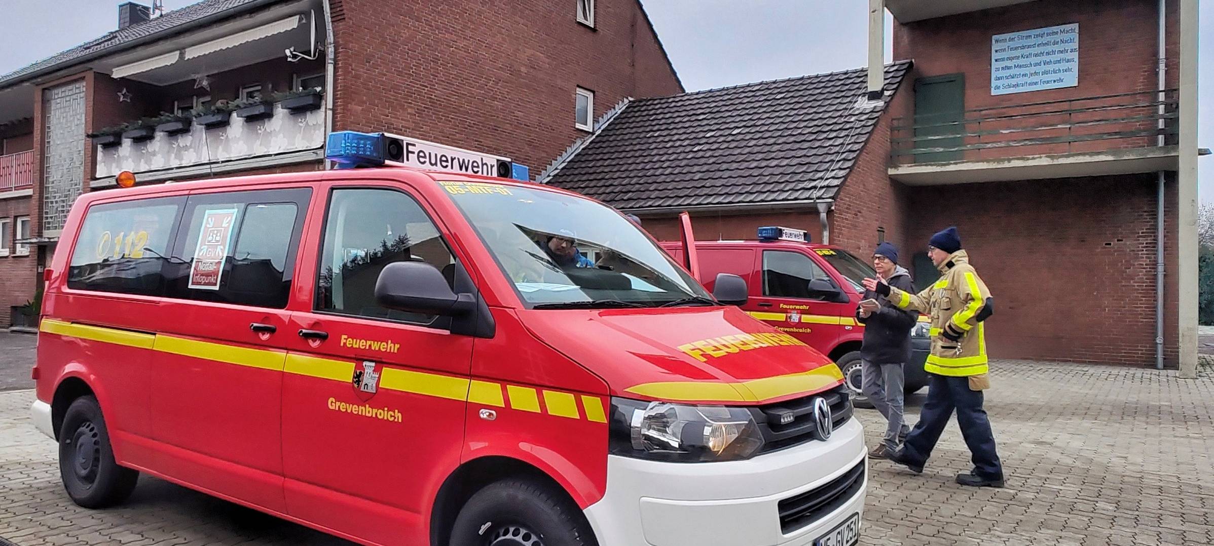 Grevenbroicher Feuerwehr probte erstmals Notfall-Infopunkte