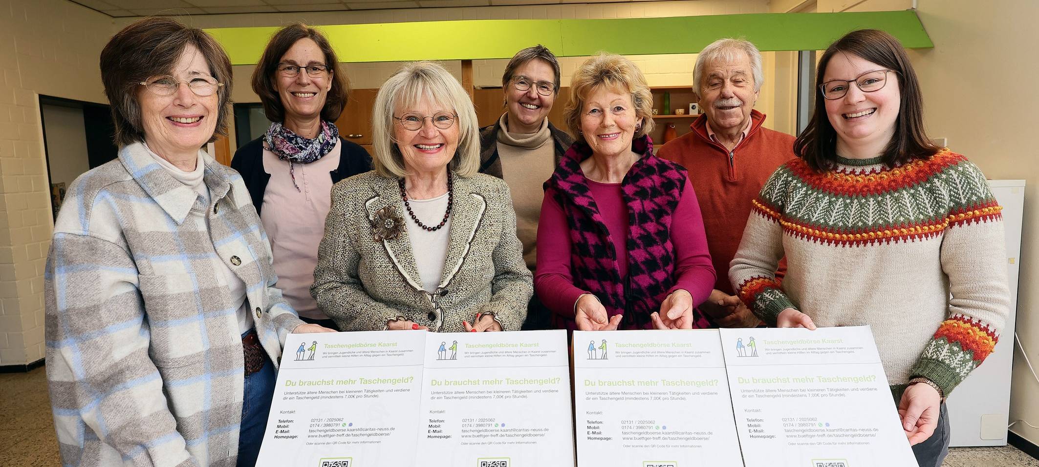 Ehemalige und neue Mitwirkende der Taschengeldbörse Kaarst: Angela Baron, Carolin Kiefer, Monika Schindler, Bettina Kasche, Giesela Küster, Manfred Stranz und Cordula Bohle (von links)