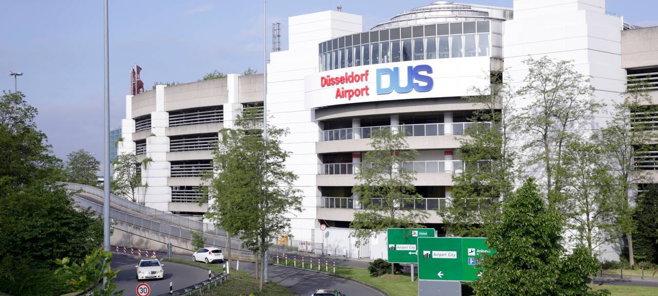 Neues Parkhaus am Düsseldorfer Flughafen geplant