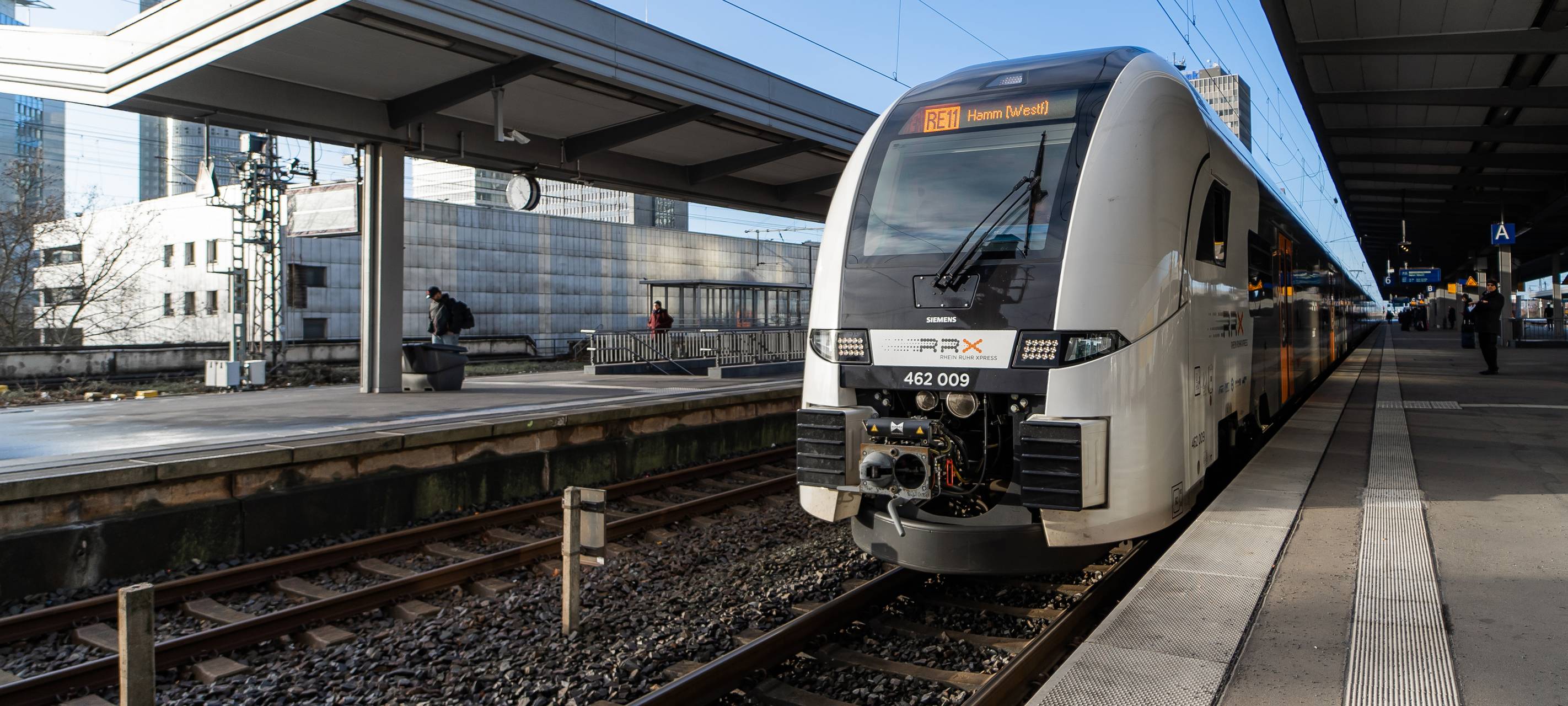 VRR setzt für mehr Pünktlichkeit auf weniger Fahrten