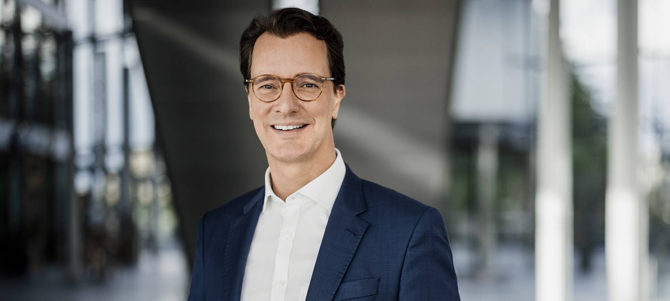 Wüst beim 200. Jubiläum der Neusser Schützen