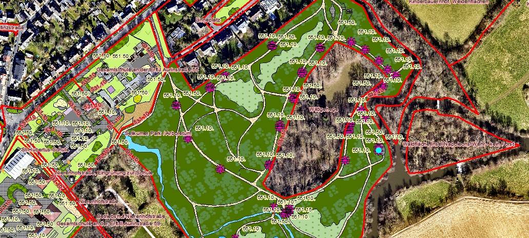 Hilfe für Rettungskräfte: Neuss setzt auf Notrufbänke