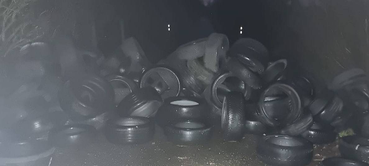 Fast 100 Reifen illegal in Meerbusch entsorgt