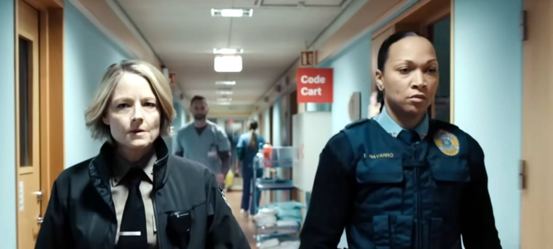 Es geht kein Weg daran vorbei. Die beiden Polizistinnen müssen wieder zusammenarbeiten.