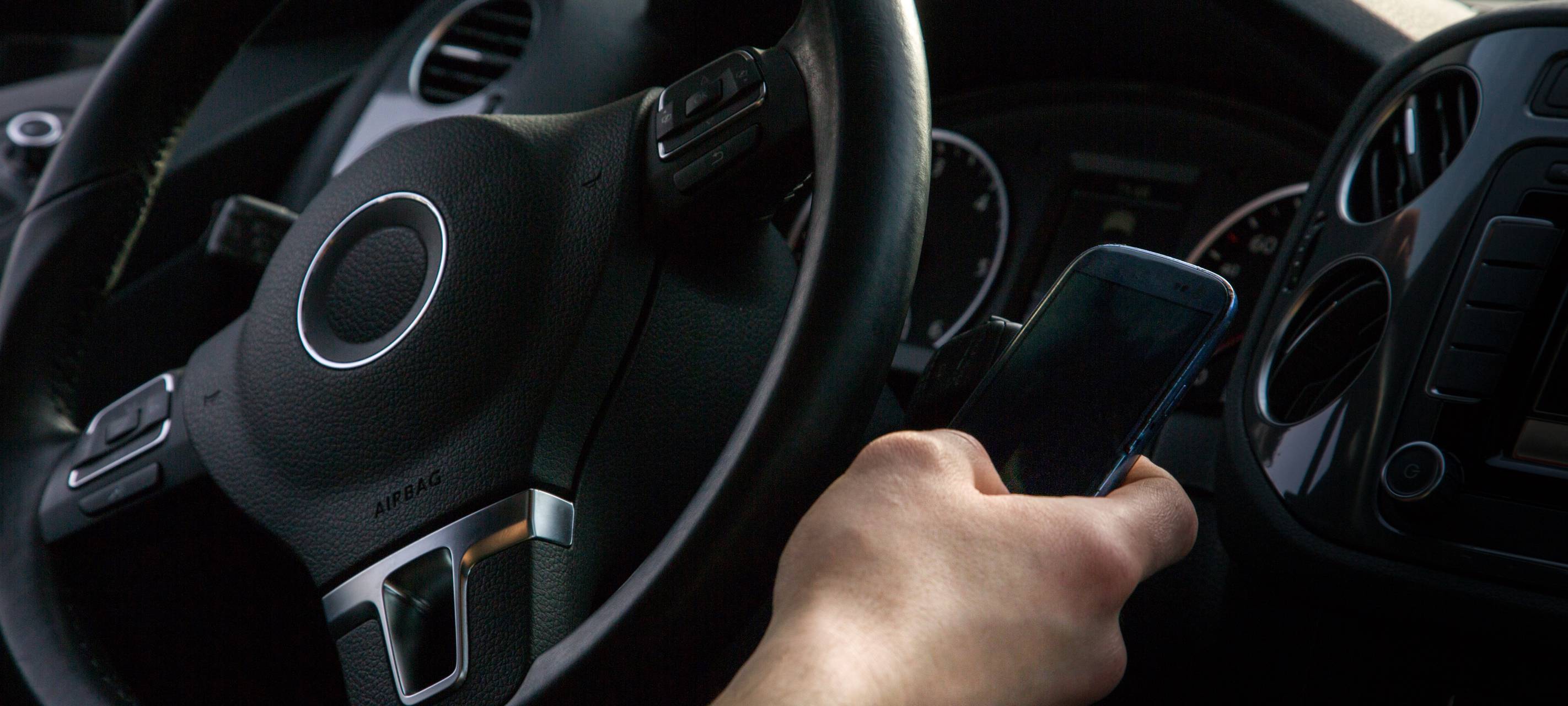 Schwerpunktkontrollen zu Ablenkung am Steuer