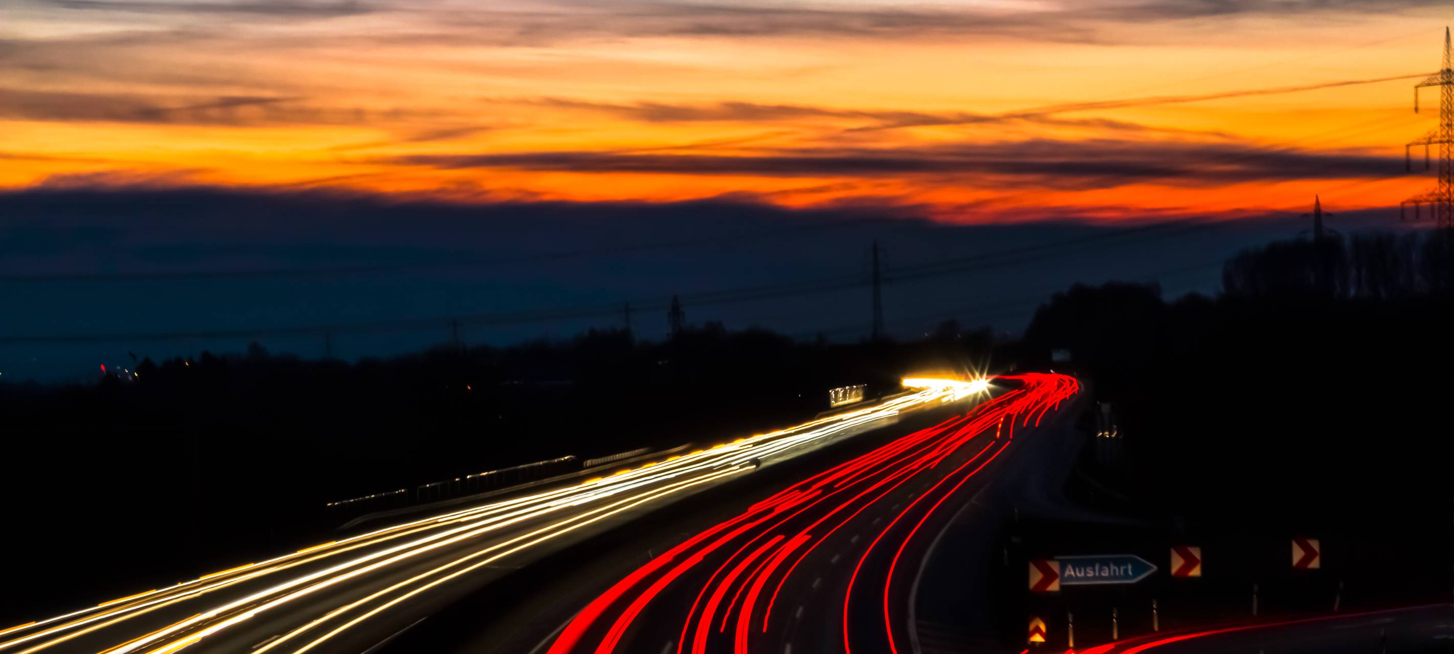 Lärmschutzwand an A57 bei Meerbusch fertiggestellt