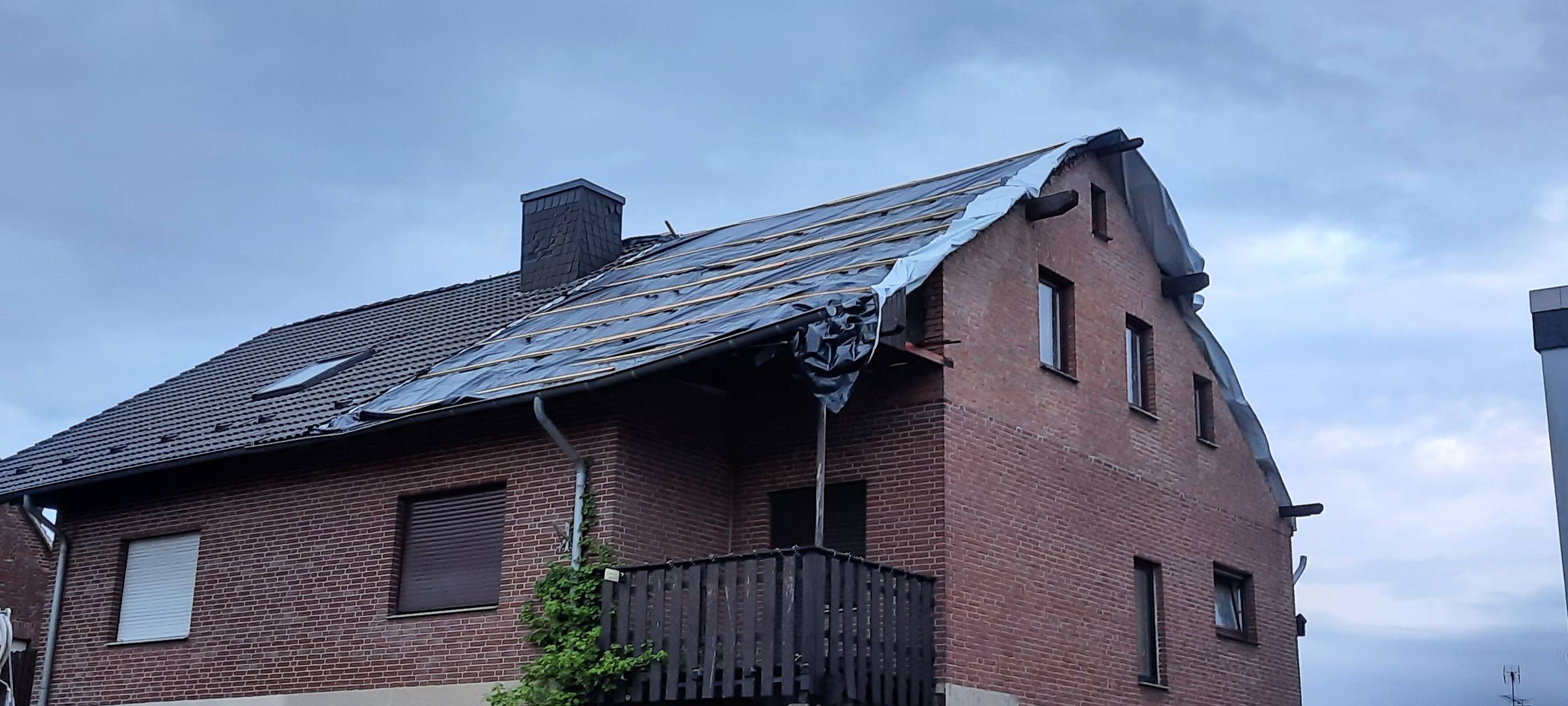 Schweres Unwetter (evtl. Windhose) über Korschenbroich