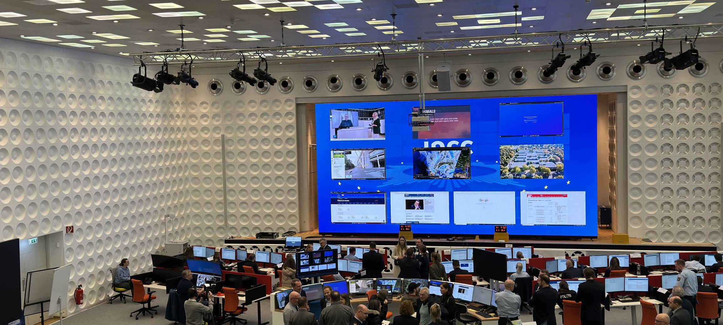 Polizei-Lagezentrum zur Fußball-EM in Neuss eröffnet