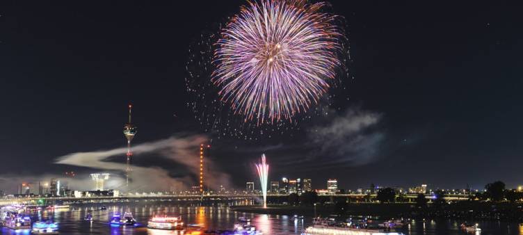 Düsseldorf: Sperrungen wegen Feuerwerk und Drohnen-Show
