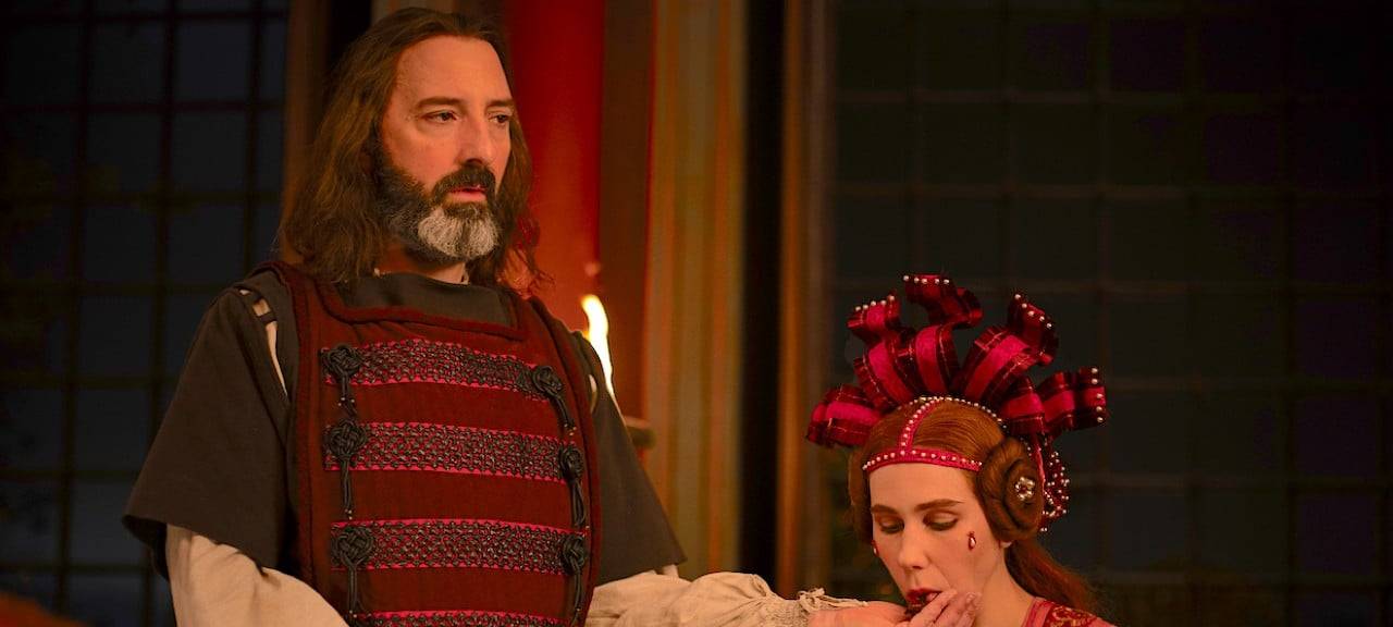 Das Zusammenleben wird immer skurriler.