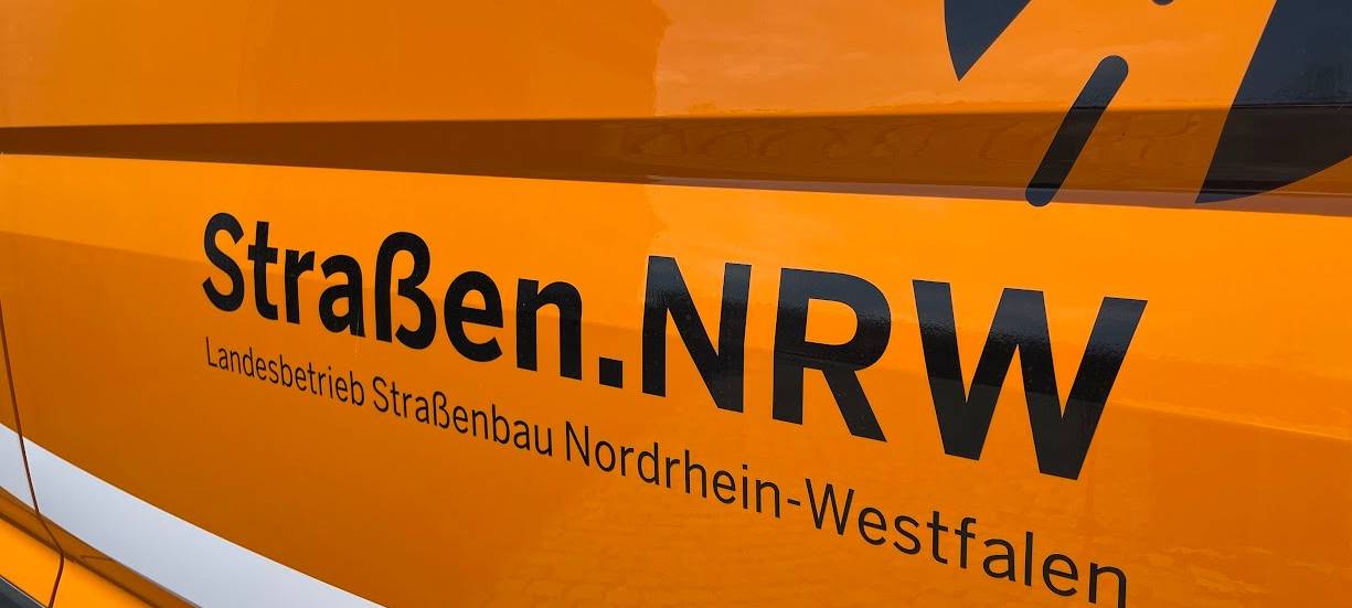 Brücken, Fahrbahn und Radweg in Neuss-Erfttal schnell fertig