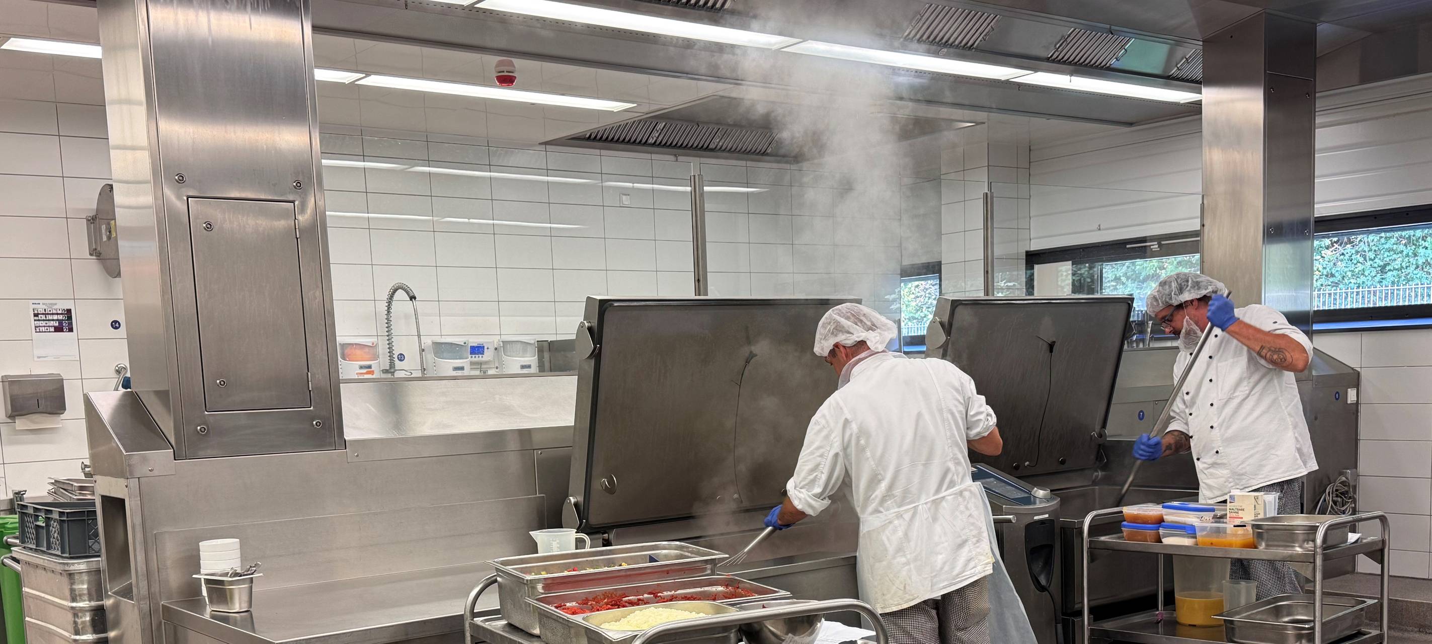 So kocht die Zentralküche vom Rheinland-Klinikum