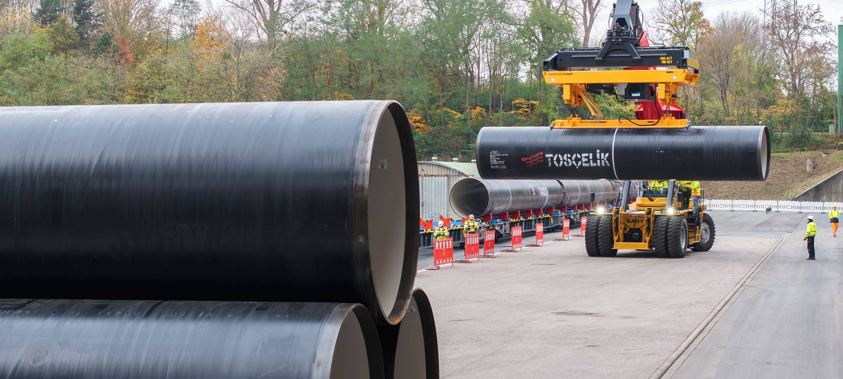 Erste Rohre für Rheinwasser-Transportleitung angekommen