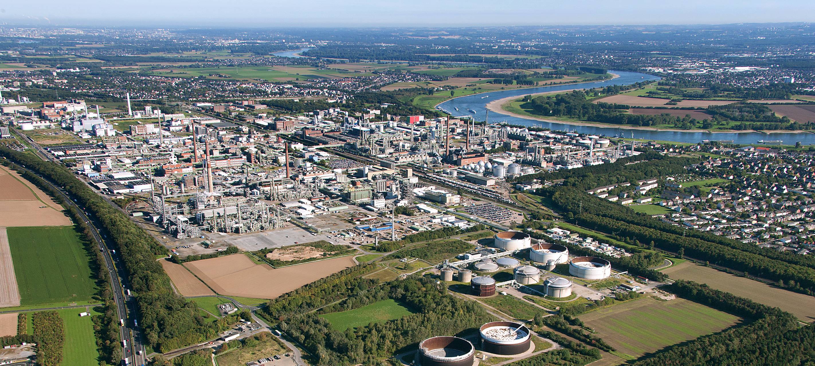 Ineos auf der Grenze Dormagen/Köln