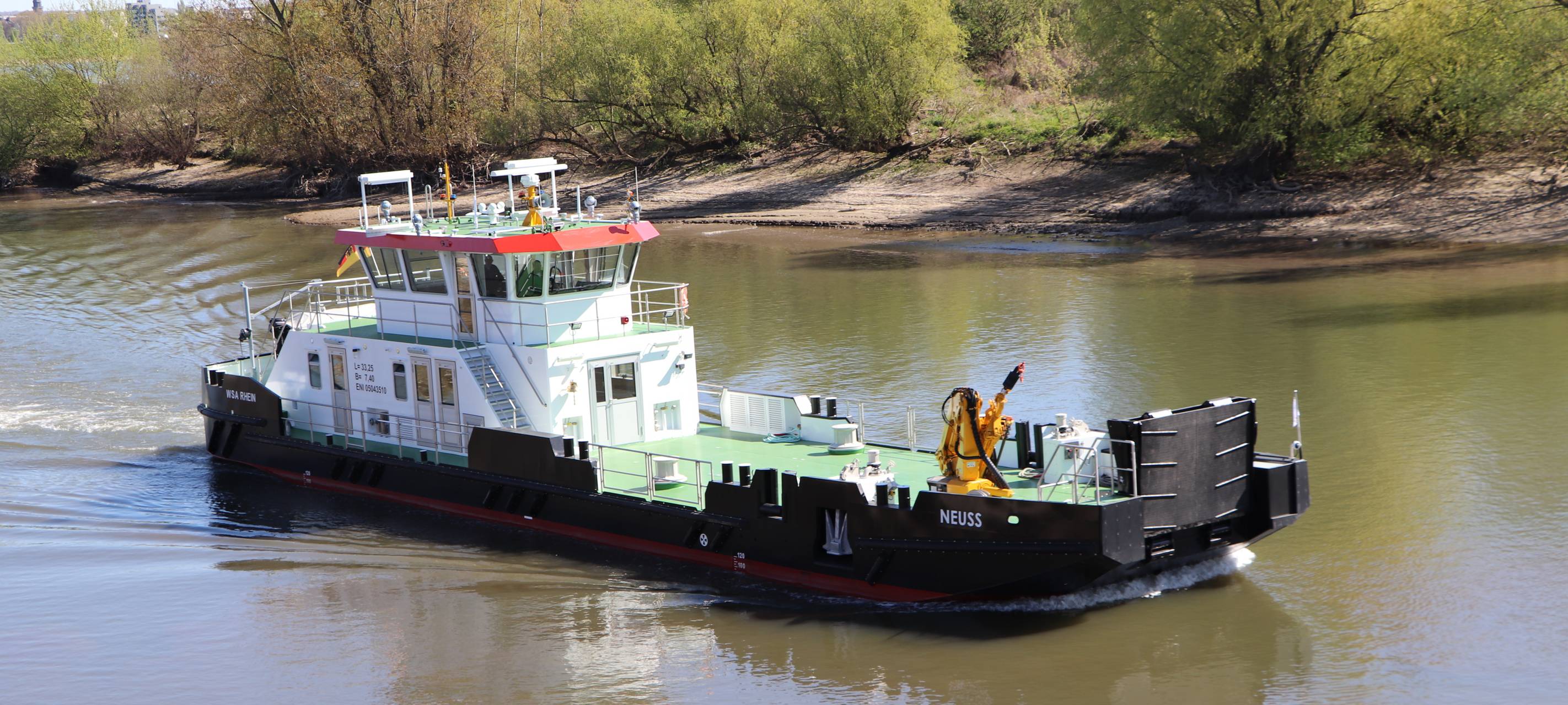 Rhein-Kreis Neuss: Neues Verkehrssicherungsschiff im Einsatz