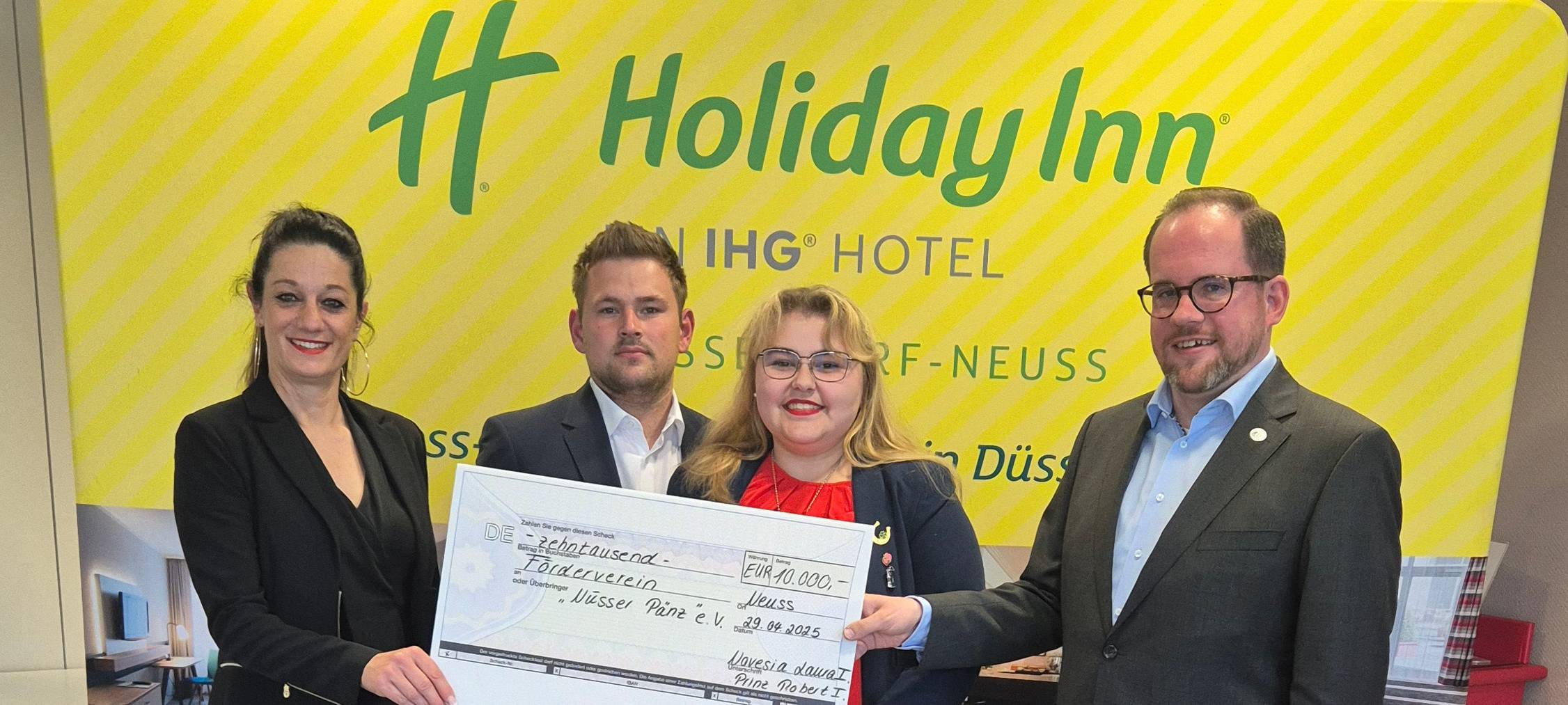 Neusser Novesia spendet 10.000 Euro