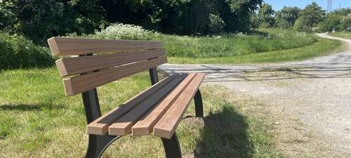 Neue Plauderbänke in Grevenbroich laden zum Gespräch ein