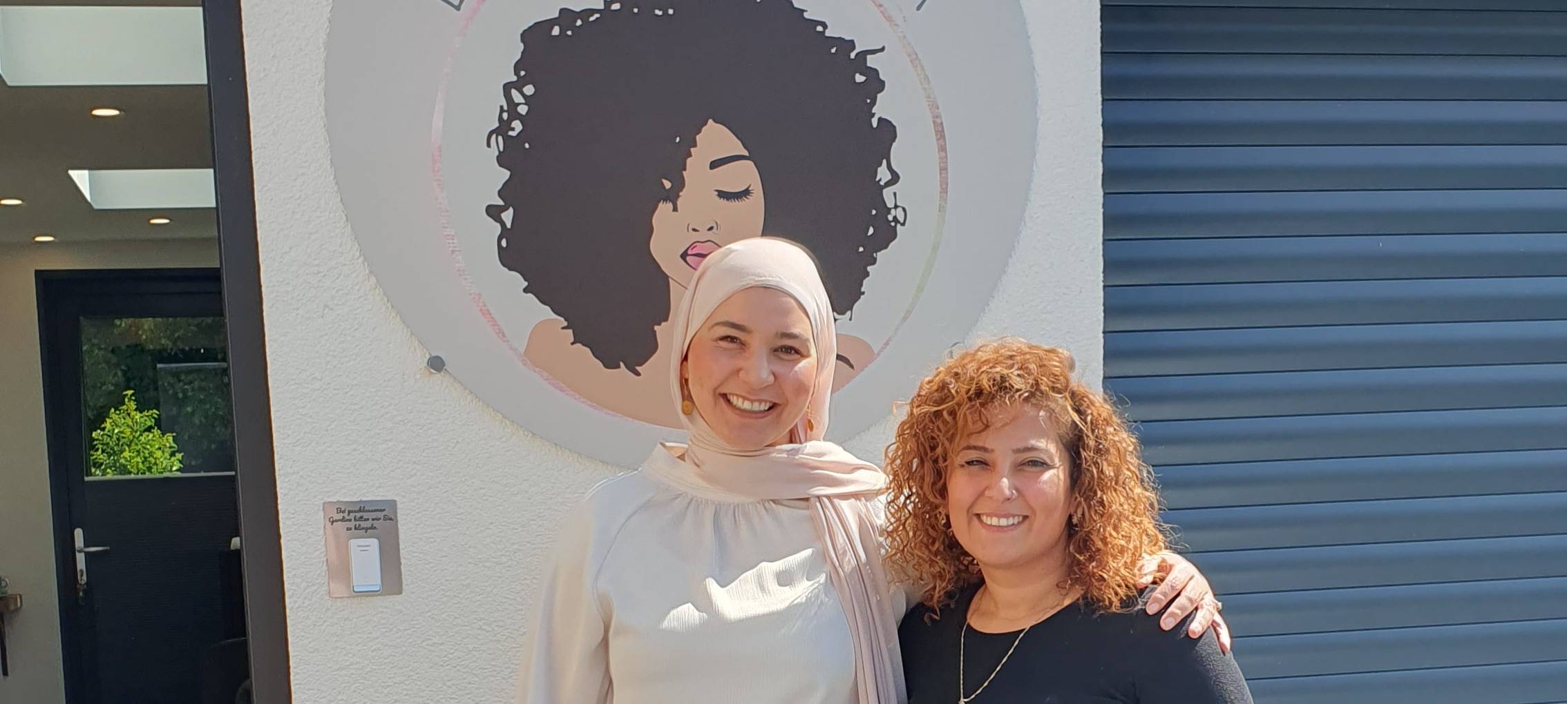 Grevenbroicher Friseurin mit Kopftuch-Spezialisierung