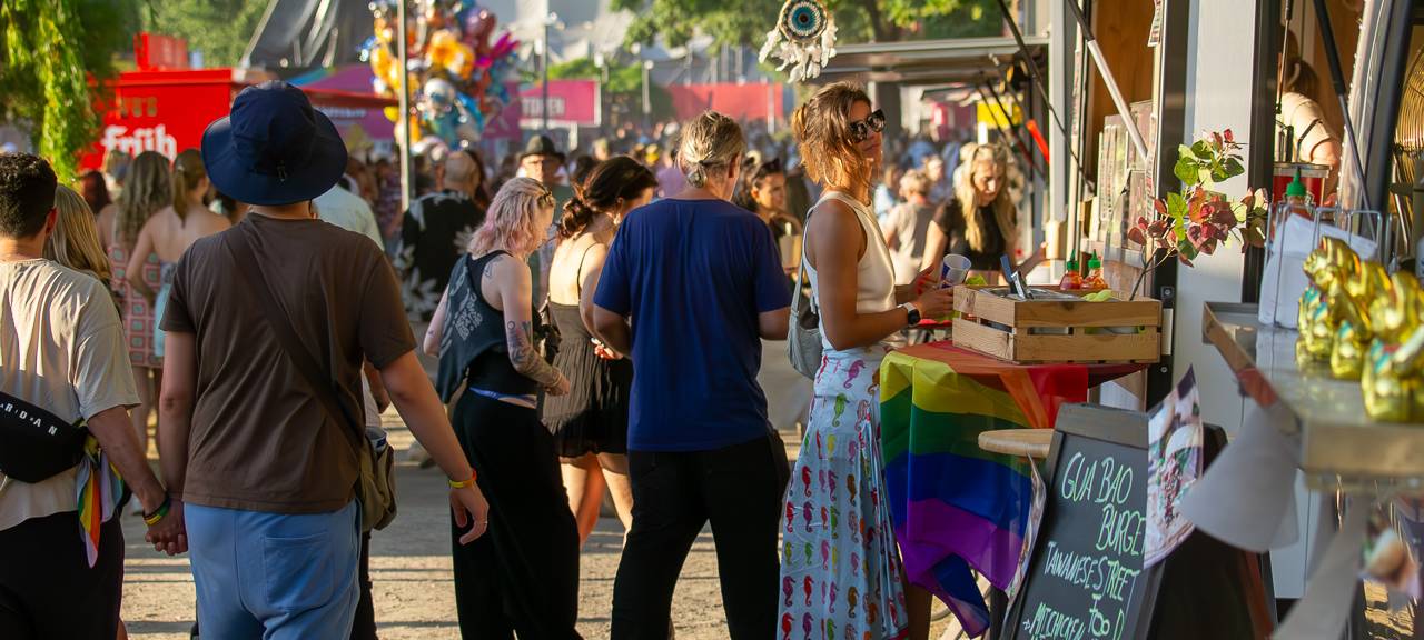 Eindrücke vom Rainbow Festival in Köln am Fühlinger See