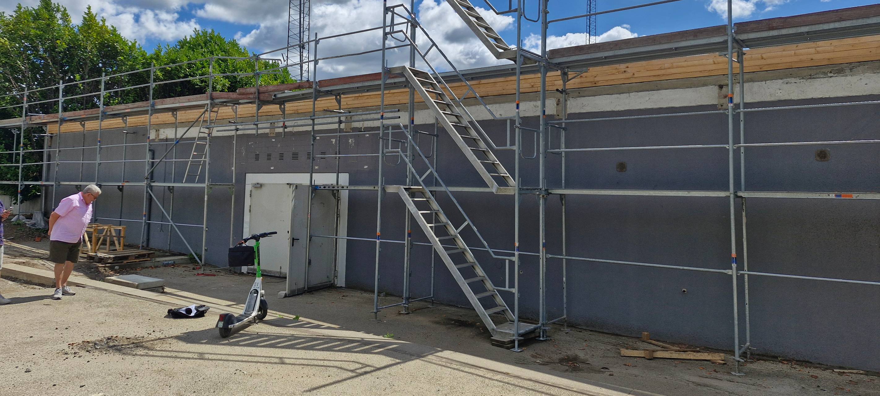 Neue Pläne für alte Wetthalle in Neuss