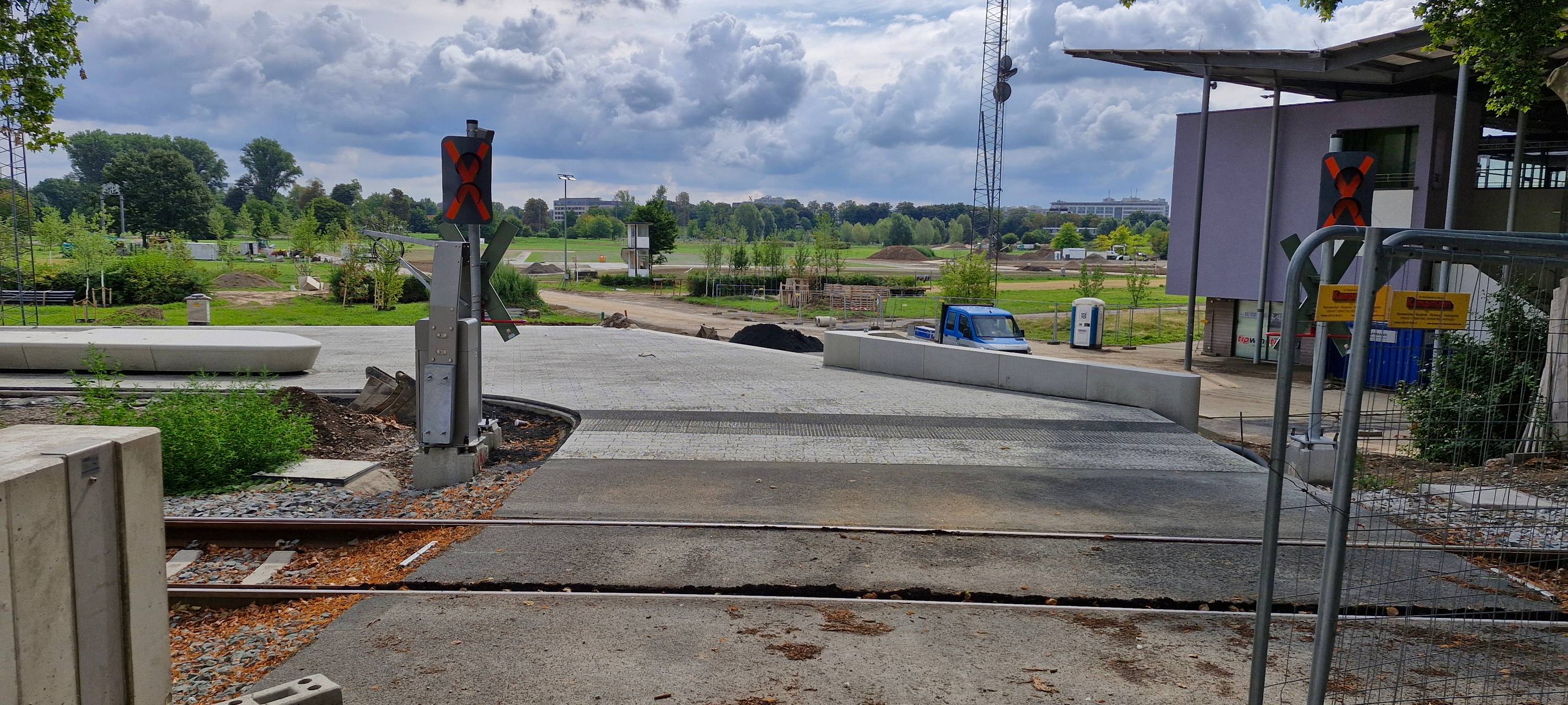 Wird der Neusser Kirmesplatz rechtzeitig fertig?