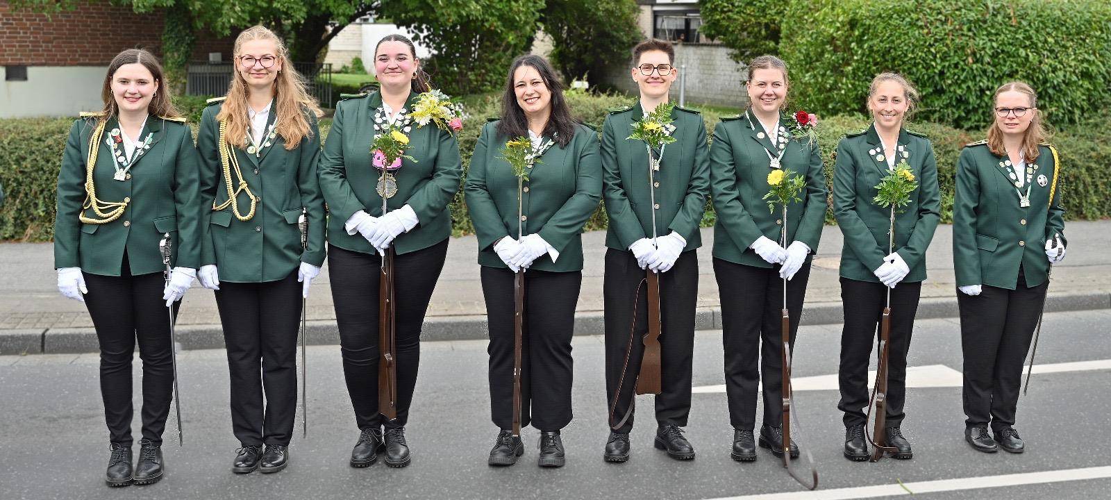 Erster reiner Frauenschützenzug in Kaarst-Holzbüttgen