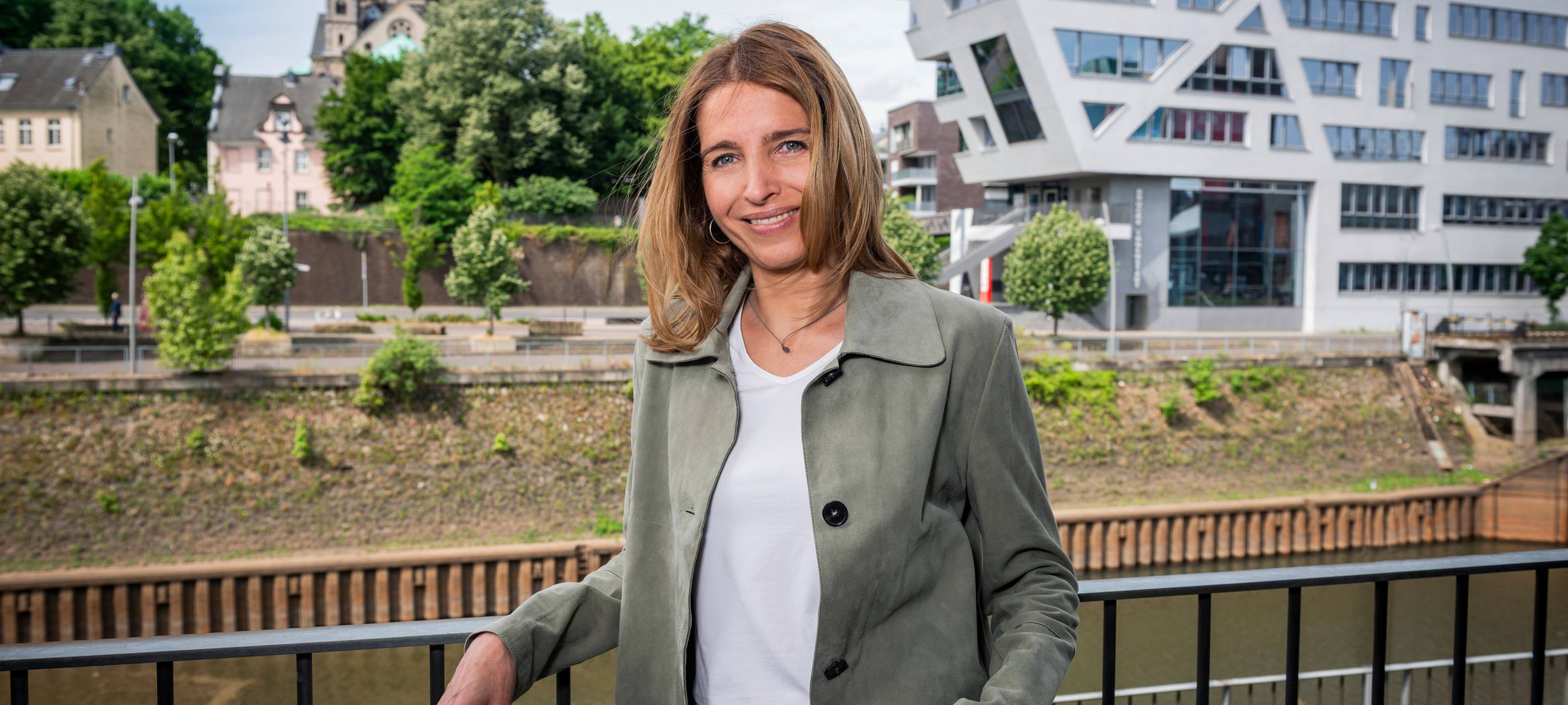 Bügermeisterkandidatin Jennifer Schillings der Neusser FDP