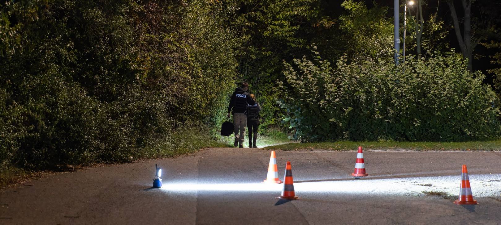 Schüsse in Grevenbroich-Neuenhausen: Mann auf Parkplatz verletzt