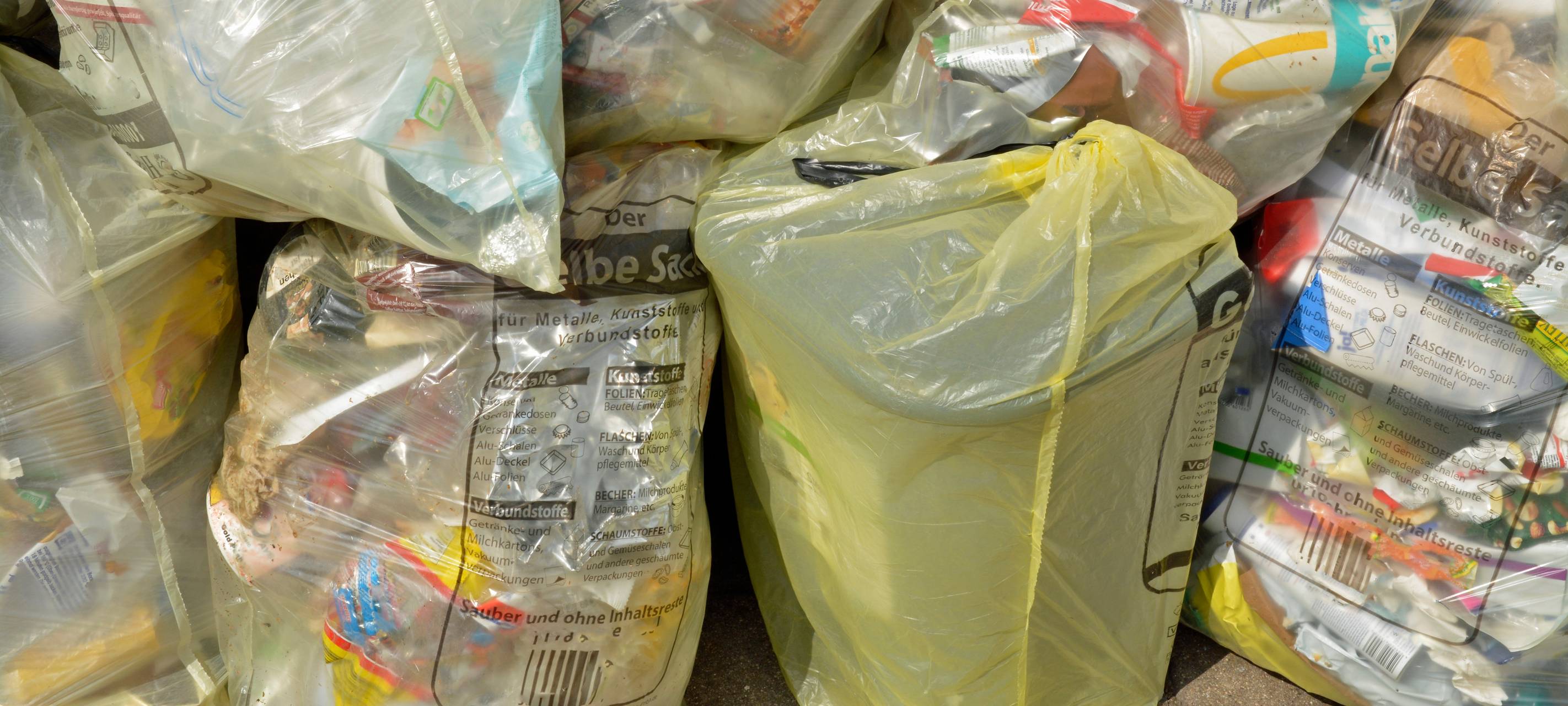 Schönmackers beschränkt Ausgabe der gelben Säcke