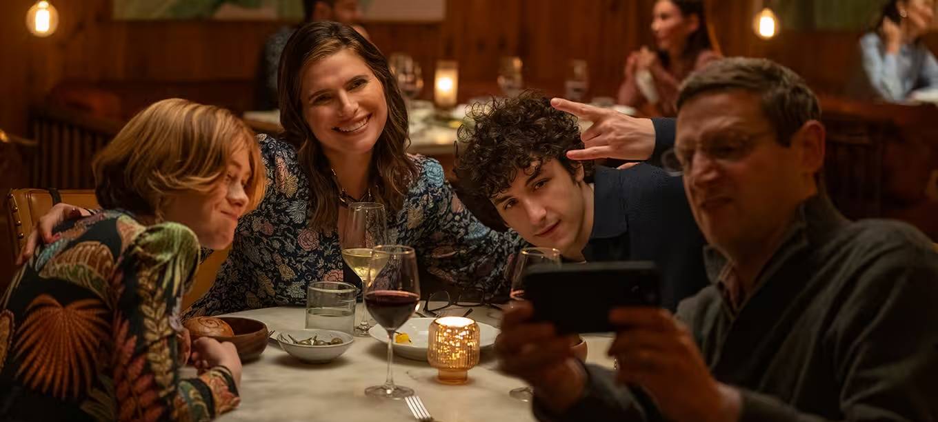 Ron und seine Familie beim Essen.