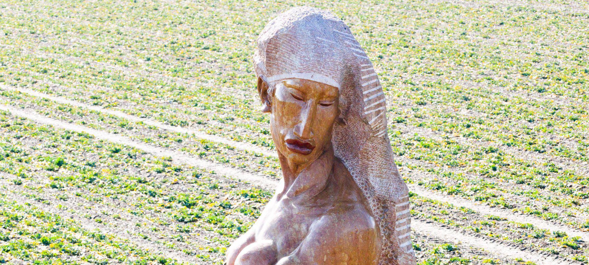 Nackte Statue "Mea Dea" sorgt für Aufsehen