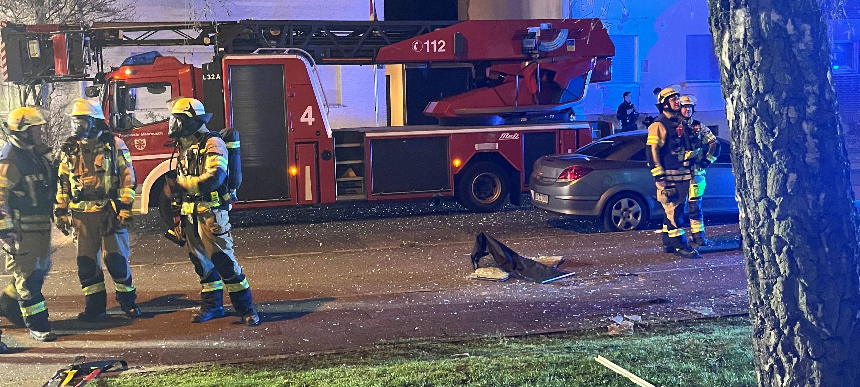 Explosion in einem Mehrfamilienhaus in Meerbusch