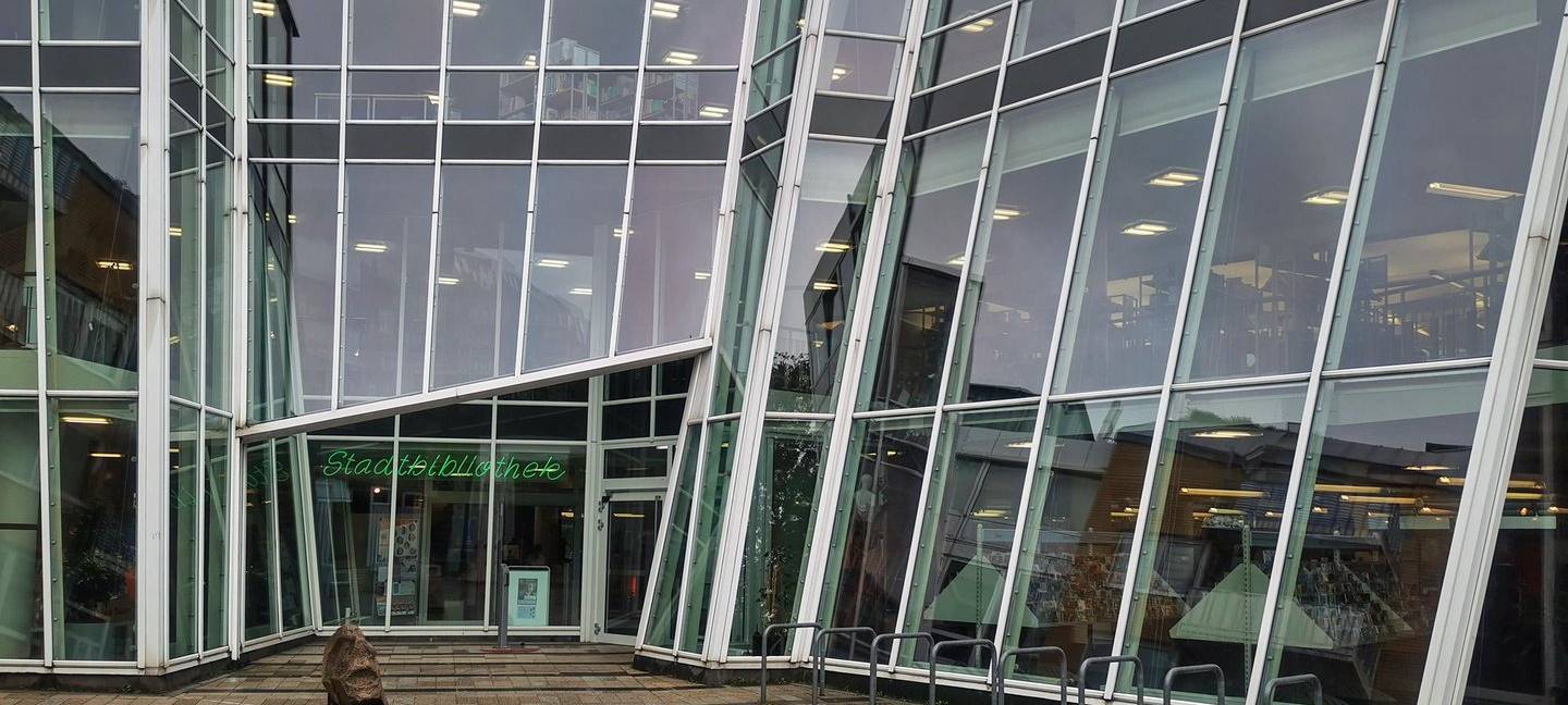 Stadtbibliothek Neuss öffnet zur Lernnacht