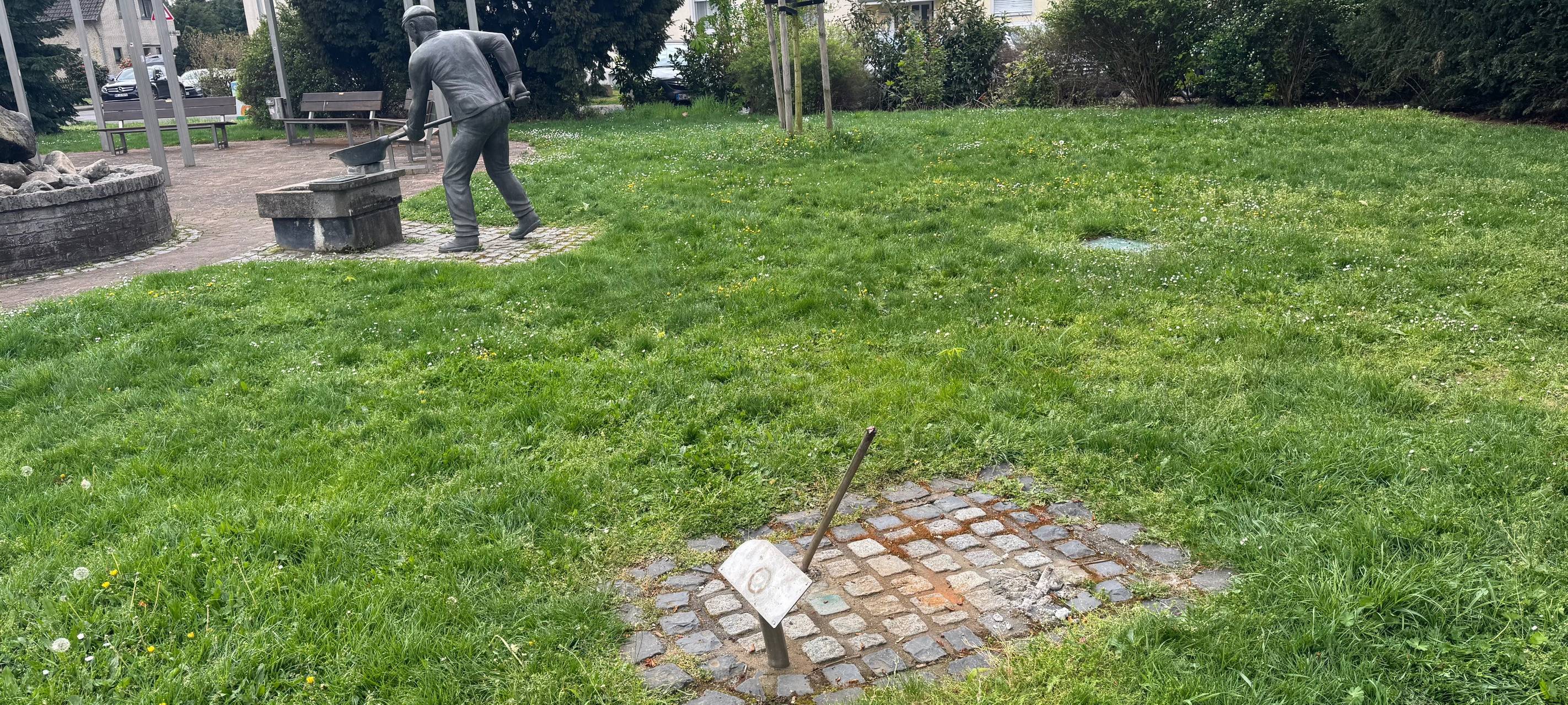 Bronzefigur-Klau in Delrath – Stadt setzt Belohnung aus