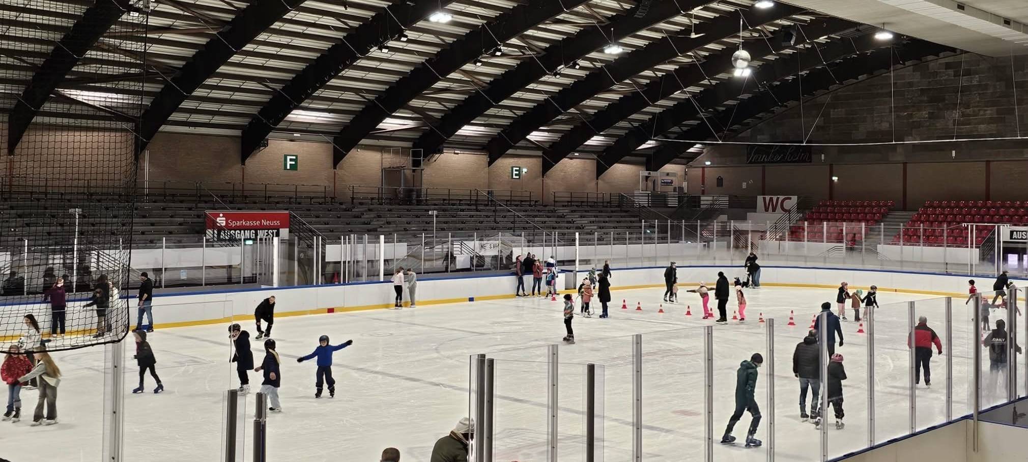 Eislaufsaison in Neuss startet
