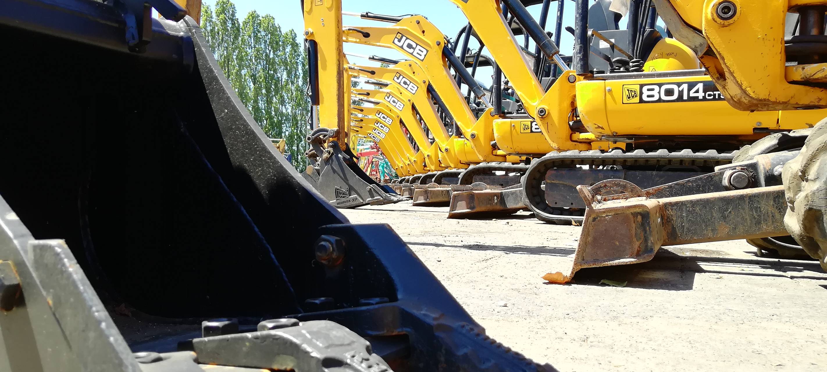 Bagger unterm Hammer