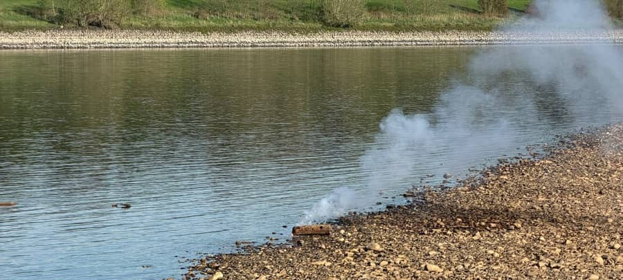 Brandbombe am Rheinufer in Neuss entdeckt