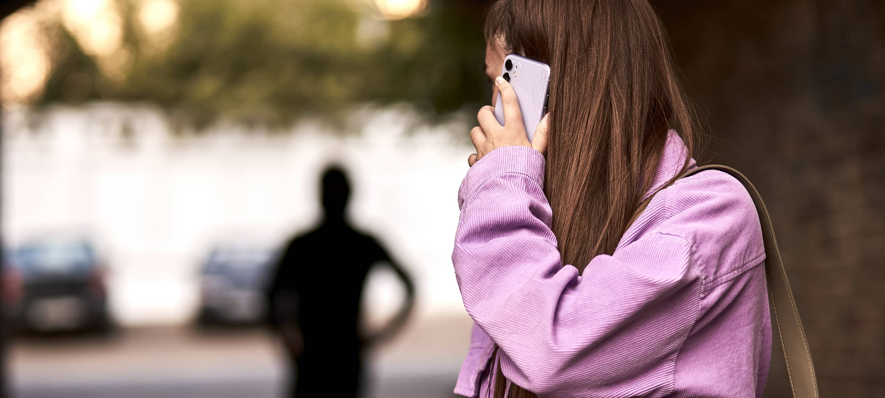 Stadt Jüchen erinnert an das Heimwegtelefon