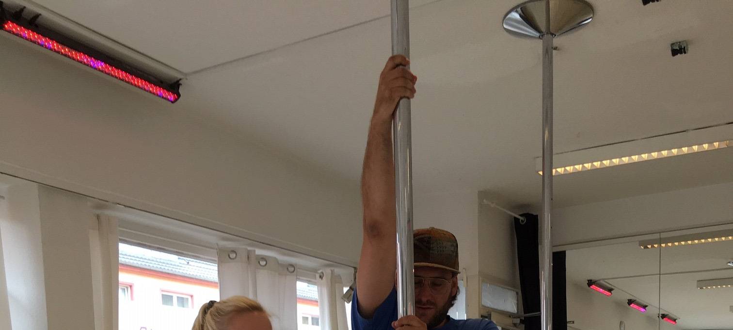 Poledance Weltmeisterin aus Neuss