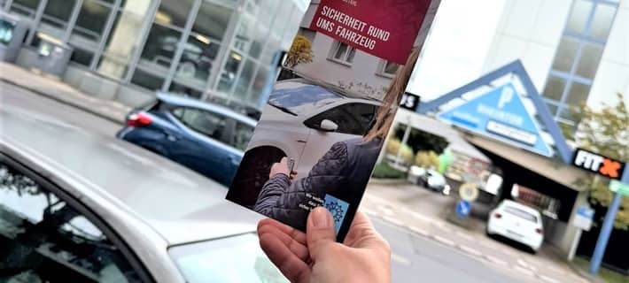 Flyer Sicherheit am Fahrzeug