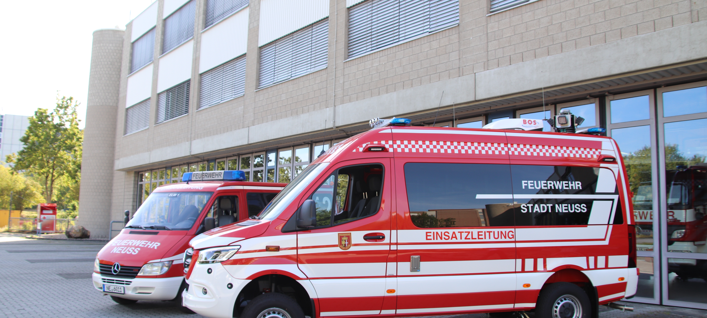 Neuer Einsatzleitwagen für Neusser Feuerwehr