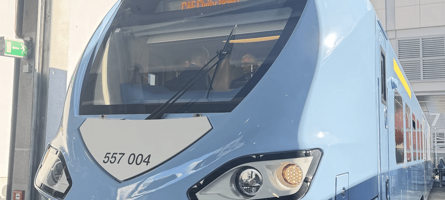 Batteriezüge vorgestellt - auch für RE10 Strecke