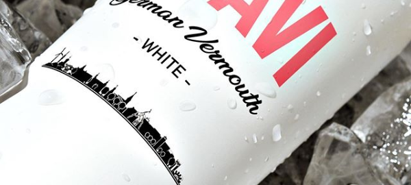 Eine Flasche Chavi Wermut